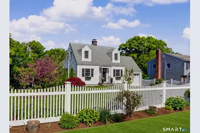 40 Woodbury Avenue, Stamford, CT 06907 - Photo 1
