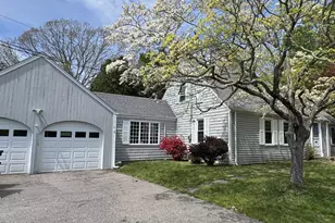 240 Great Neck Rd, Waterford, CT 06385 - Photo 1