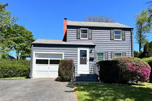 70 Guilford Dr, Bridgeport, CT 06606 - Photo 1