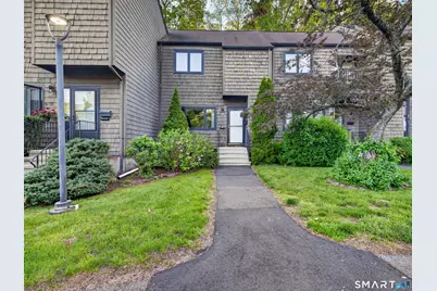 46 Hampton Park #46, Branford, CT 06405 - Photo 1