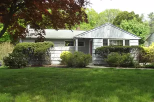 14 Overlook Ave, Groton, CT 06355 - Photo 1