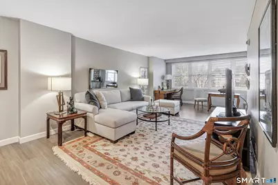 2625 Park Avenue #3J, Bridgeport, CT 06604 - Photo 1