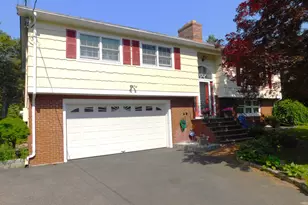 28 Rayo Dr, Shelton, CT 06484 - Photo 1