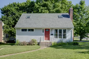 35 Bretton Rd, Manchester, CT 06042 - Photo 1