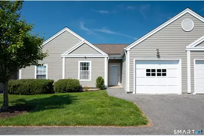 46 Elizabeth Circle #46, Newtown, CT 06482 - Photo 1