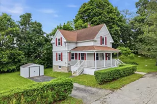 28 Moore Ct, New London, CT 06320 - Photo 1