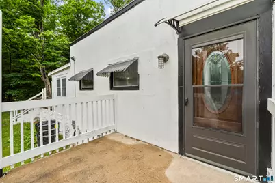 399 Hawthorne Avenue, Derby, CT 06418 - Photo 1