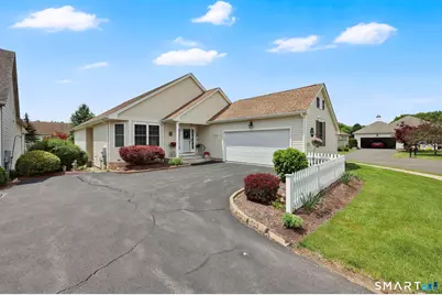 31 Ross Way #31, Windsor Locks, CT 06096 - Photo 1