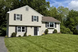 14 Springwood Rd, Farmington, CT 06032 - Photo 1