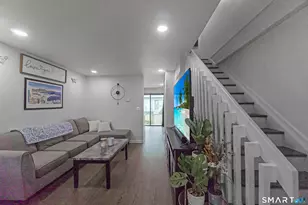 654 Longbrook Ave, Stratford, CT 06614 - Photo 1
