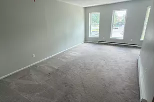 44 Willow St, Meriden, CT 06450 - Photo 2