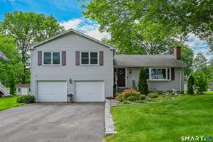 22 Westwood Dr, Wethersfield, CT 06109 - Photo 1