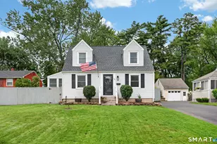33 Sinclair St, Windsor, CT 06095 - Photo 1