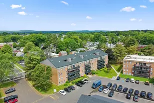 136 Kane St, West Hartford, CT 06119 - Photo 1
