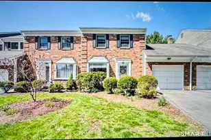 136 Tunxis Village, Farmington, CT 06032 - Photo 1