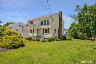 31 Pegasus Dr, Groton, CT 06340 - Photo 1