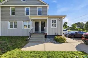 111 Laurel Ct, Plainville, CT 06062 - Photo 1