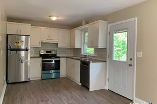 15 Krakow St, Derby, CT 06418 - Photo 1