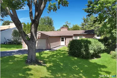 14 East Lake Drive, Middletown, CT 06457 - Photo 1