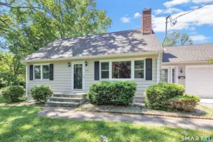 105 Castle Dr, Stratford, CT 06614 - Photo 1