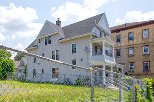 180 Willow St, Waterbury, CT 06710 - Photo 1