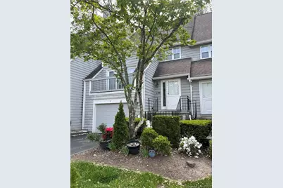 16 Hawley Glen #16, Stratford, CT 06614 - Photo 1