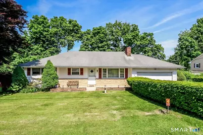 9 Manning Street, New Fairfield, CT 06812 - Photo 1