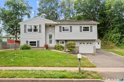 140 Flower Drive, Hamden, CT 06518 - Photo 1