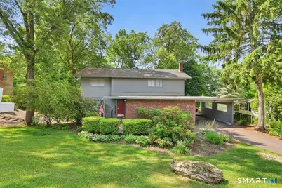 114 Richmond Drive, Manchester, CT 06042 - Photo 1