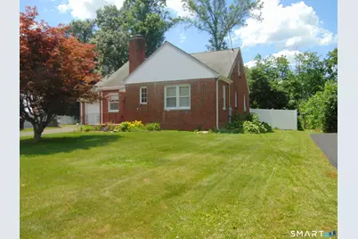 9 Grantham Road, Wallingford, CT 06492 - Photo 1