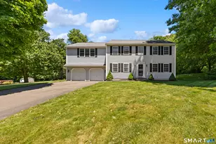 11 Coachlight Cir, Prospect, CT 06712 - Photo 1