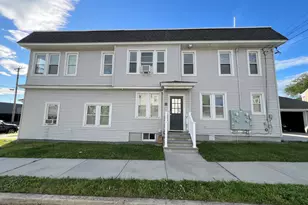 220 King St, Bridgeport, CT 06825 - Photo 1