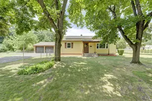63 Darien Dr, Windsor Locks, CT 06096 - Photo 1