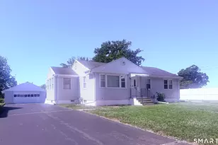 34 River St, East Haven, CT 06512 - Photo 1