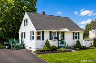 18 Crestwood Ave, Waterbury, CT 06704 - Photo 1