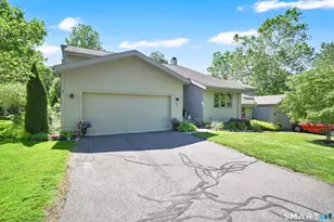 2 Thistle Hollow, Avon, CT 06001 - Photo 1