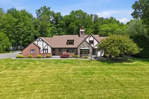 100 Somerwynd Ln, Suffield, CT 06078 - Photo 1