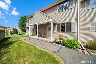 20 Partridge Ct, Windsor Locks, CT 06096 - Photo 1