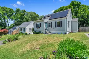122 Macarthur Dr, Waterbury, CT 06704 - Photo 1
