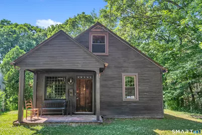 118 Roosevelt Avenue, Norwich, CT 06360 - Photo 1