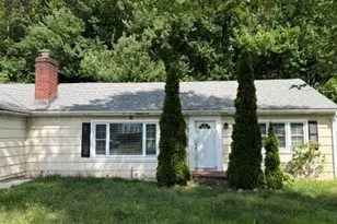 56 Craig Ln, Trumbull, CT 06611 - Photo 1