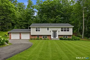 3 Bayberry Dr, Brookfield, CT 06804 - Photo 1