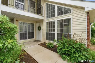 5 Carriage Crossing Ln, Middletown, CT 06457 - Photo 1