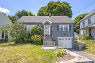 14 Auburn St, Danbury, CT 06810 - Photo 1