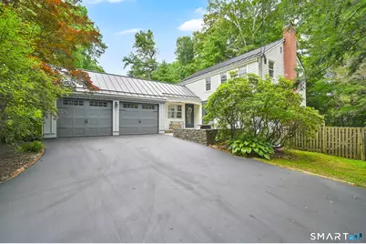8 Virginia Lane, Simsbury, CT 06070 - Photo 1