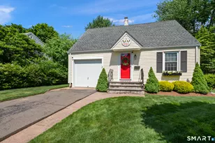 37 Kensington St, Manchester, CT 06040 - Photo 1