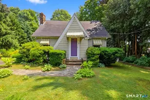 39 Buckingham St, Stonington, CT 06379 - Photo 1