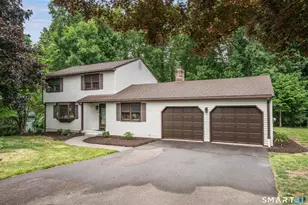 182 Valley View Rd, Manchester, CT 06040 - Photo 1