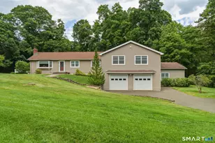 94 Fox Run Dr, Southbury, CT 06488 - Photo 1