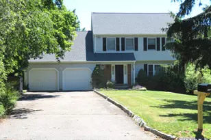 836 Wolf Hill Rd, Cheshire, CT 06410 - Photo 1
